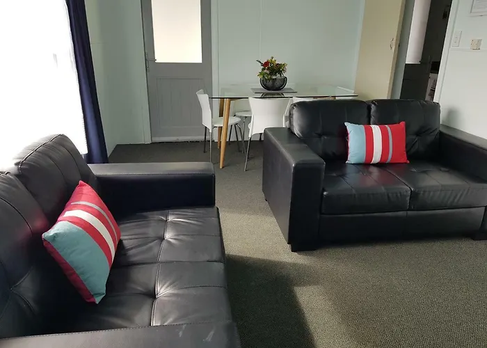 Cheap hotel: Courtesy Court Motel
